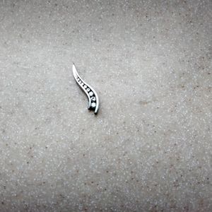 MACY'S 14K White Gold, GENUINE DIAMOND PENDANT, EXCELLENT, LIKE NEW